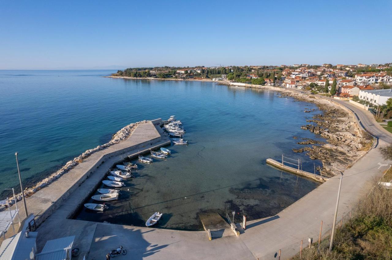 Elia Apartments Савудрия Экстерьер фото
